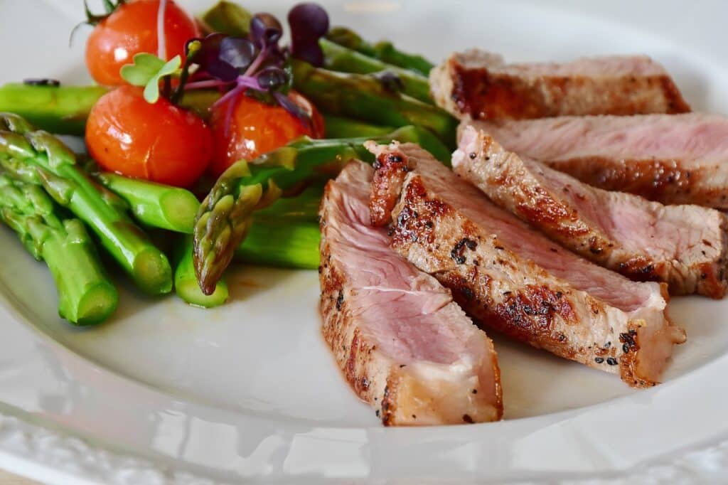 asparagus, steak, veal steak Low-Carb Diet