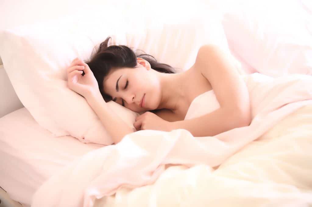 woman, asleep, girl - The Secrets To Overnight Fat Loss