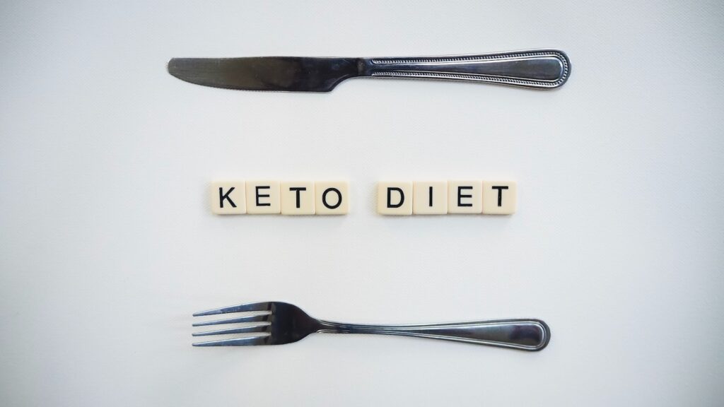 silver fork and bread knife keto - Keto Diet